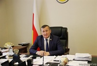Председатель Парламента РЮО Алан Тадтаев поздравил работников юстиции Южной Осетии с профессиональным праздником
