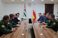 Прием делегации Минюста Республики Абхазия у Президента РЮО Алана Гаглоева