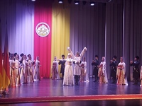 Торжественное собрание, посвященное 32-й годовщине Республики Южная Осетия